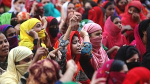 বাংলাদেশ কি পাকিস্তানের পথে?  