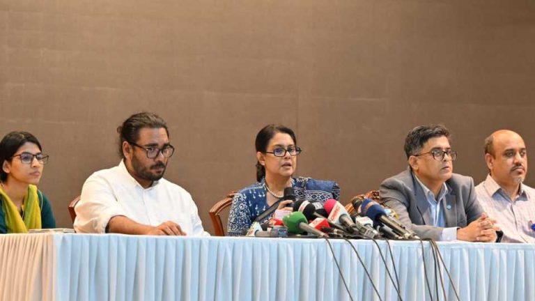 ‘মবের মুল্লুকে’ উপদেষ্টা রিজওয়ানার দায় এড়ানো কথা