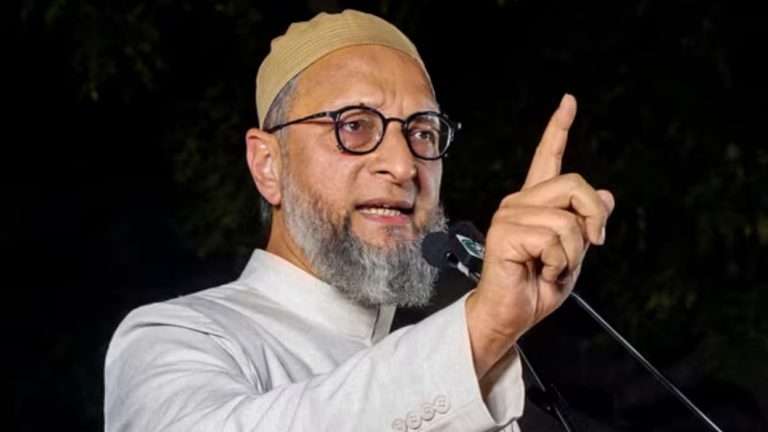 কাশ্মীরে জঙ্গি হামলা: মোদীর জবাবদিহিতা চান ওয়াইসি