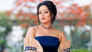 দীঘির চমক!