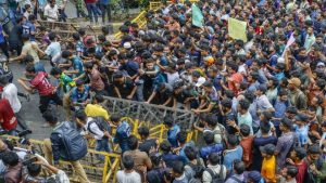 জগন্নাথ বিশ্ববিদ্যালয়ে ‘শাটডাউন’ ঘোষণা শিক্ষার্থীদের