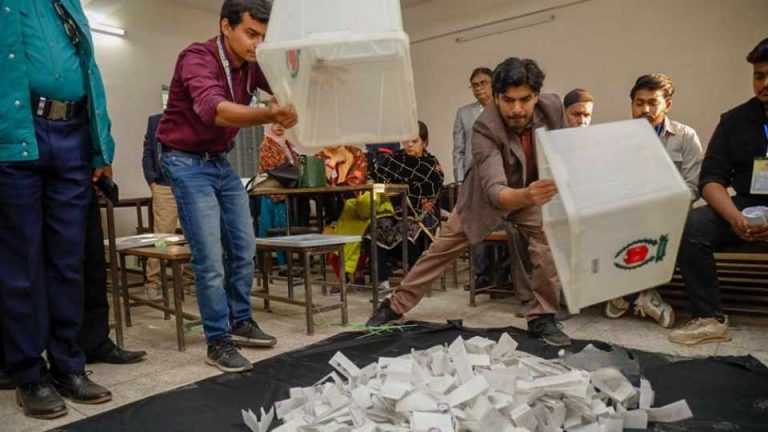 আবারও একপাক্ষিক নির্বাচন? শিরোনাম বিবিসির