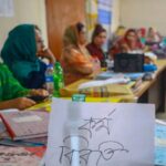 সরকারের আহ্বান অমান্য করে তিন দফা দাবিতে অনড় রয়েছেন সরকারি প্রাথমিক বিদ্যালয়ের সহকারী শিক্ষকদের দুই সংগঠন। ফলে সারাদেশের অধিকাংশ প্রাথমিক বিদ্যালয়ে চলমান ‘কমপ্লিট শাটডাউন’ ও ‘তালাবদ্ধ’ কর্মসূচি বৃহস্পতিবারও অব্যাহত থাকবে।