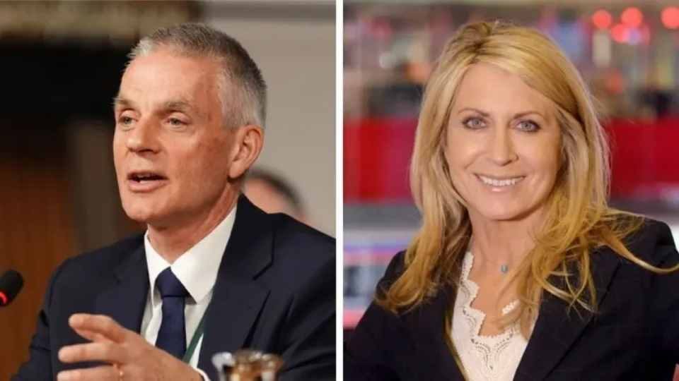 মহাপরিচালক টিম ডেভি ও হেড অফ নিউজ ডেবোরাহ টারনেস। ছবি: বিবিসি