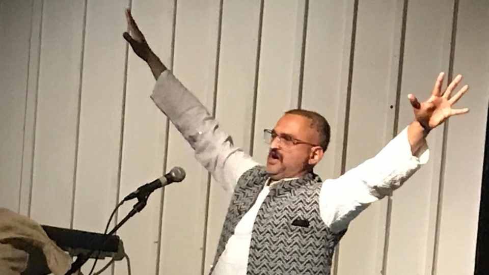 সুইডেনের উপসালার নাট্যশালায় মহাকাব্যিক স্বগতসংলাপ ‘আমি শেখ মুজিব–এর প্রদর্শনী।