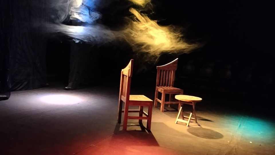 শিল্পকলা একাডেমির জাতীয় নাট্যশালার স্টুডিও থিয়েটার মিলনায়তনে থাকা সকল বরাদ্দ স্থগিত করা হয়েছে।