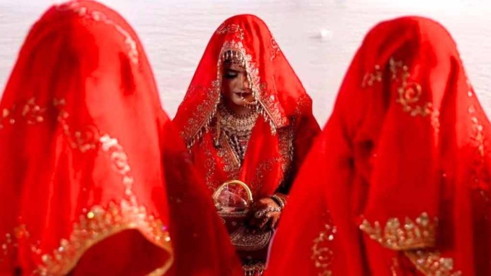 মুসলিম-সংখ্যাগরিষ্ঠ তুরস্ক ও তিউনিসিয়া সহ পৃথিবীর অধিকাংশ দেশেই বহুবিবাহ নিষিদ্ধ। ছবি: রয়টার্স