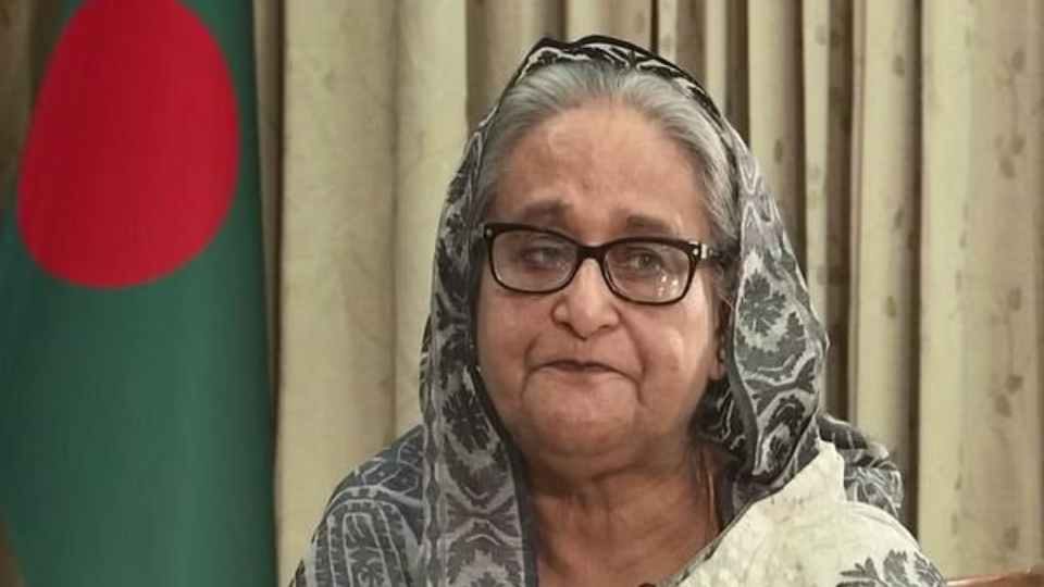জাতির জনক বঙ্গবন্ধু শেখ মুজবুর রহমানের বড় মেয়ে আওয়ামী লীগ সভানেত্রী শেখ হাসিনা।