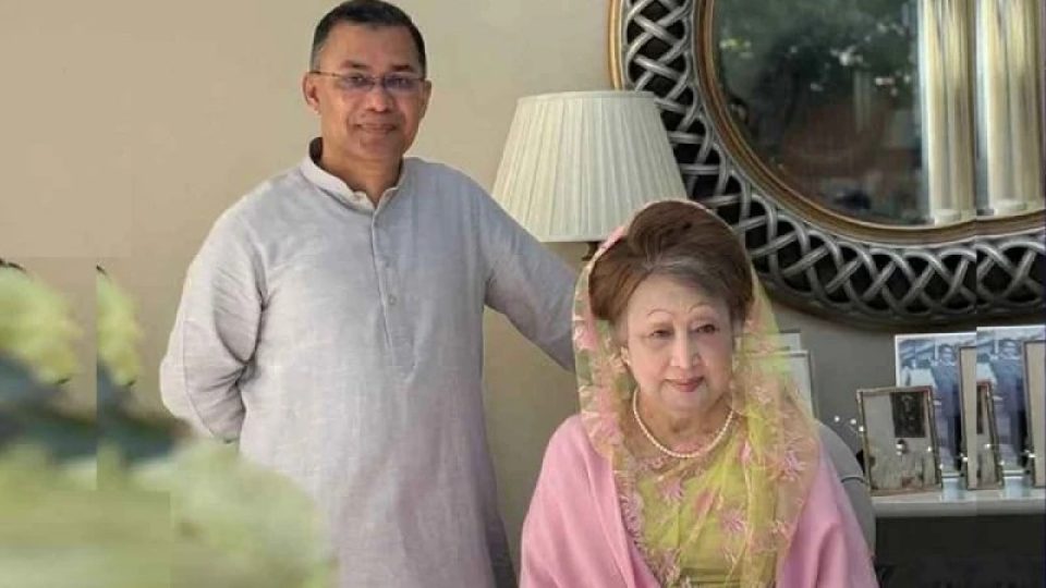 লন্ডনে মা খালেদা জিয়ার সঙ্গে তারেক রহমান।