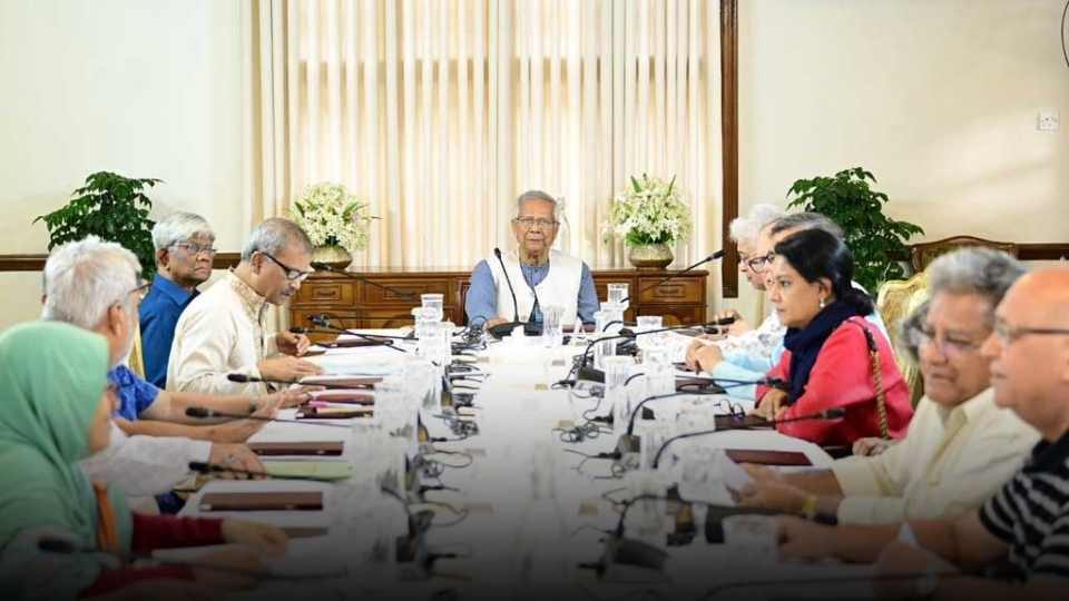 উপদেষ্টা পরিষদের বৈঠক। রোববার রাষ্ট্রীয় অতিথি ভবন যমুনায়। ছবি: পিআইডি