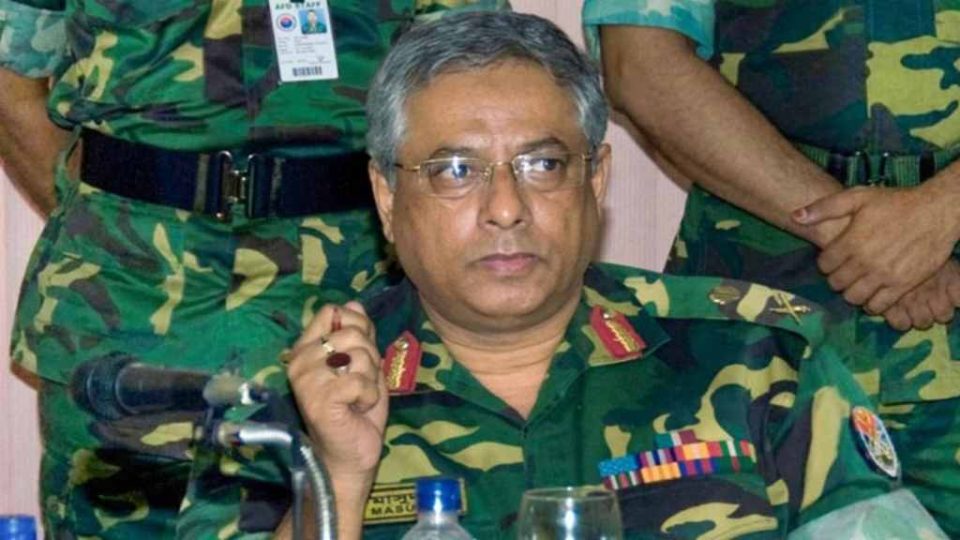 মাসুদ উদ্দিন চৌধুরী, ২০০৭ সালে তখন তিনি সেনাবাহিনীর লেফটেন্যান্ট জেনারেল হিসেবে দোর্দণ্ড প্রতাপ নিয়ে ছিলেন।