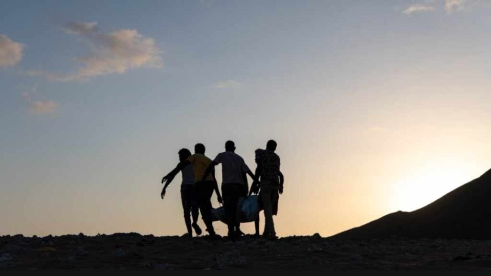 অবৈধভাবে ইউরোপে যেতে গিয়ে অনেকে সাগরে মারা যান। তাদের কারো কারো লাশ মিললেও সবার লাশ পাওয়া যায় না। ছবি: আন্তর্জাতিক অভিবাসন সংস্থা