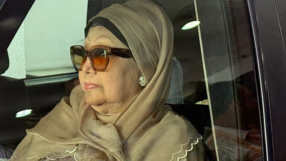 দেশে ফেরার পর বিএনপি চেয়ারপারসন খালেদা জিয়া
