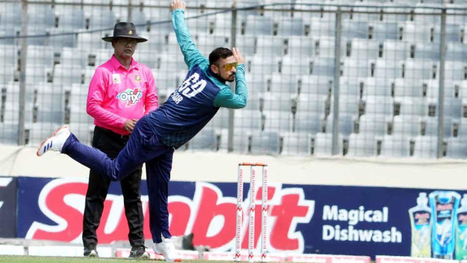 শাস্তি কাটিয়ে মাঠে নাসির হোসাইন।